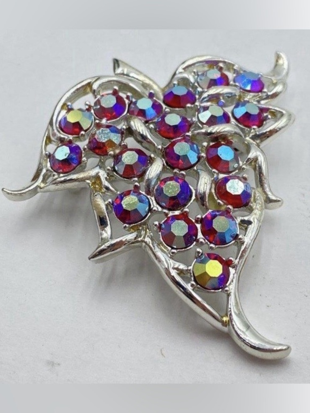 Vintage Sarah Coventry 1960’s  Grape AB aurora borealis Silver Tone Brooch Pin